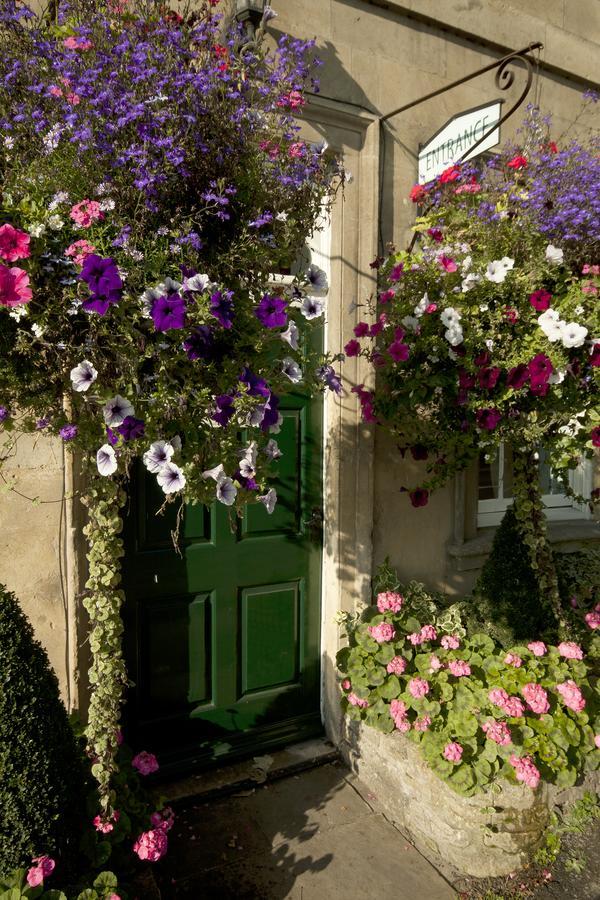 Horse And Groom Moreton-in-Marsh Экстерьер фото
