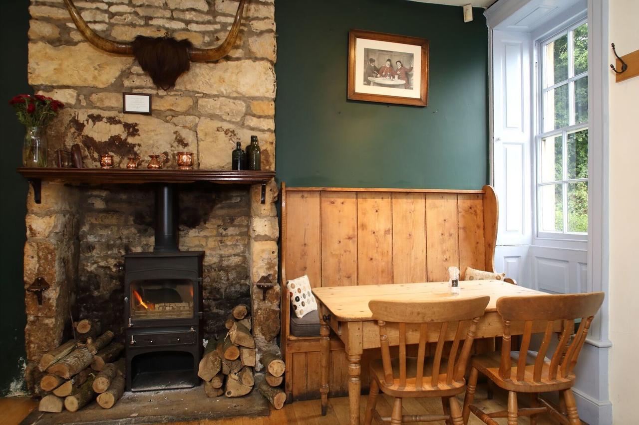Horse And Groom Moreton-in-Marsh Экстерьер фото